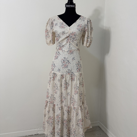 Floral Cream Dress with Pink Accents - Picture 10 of 10